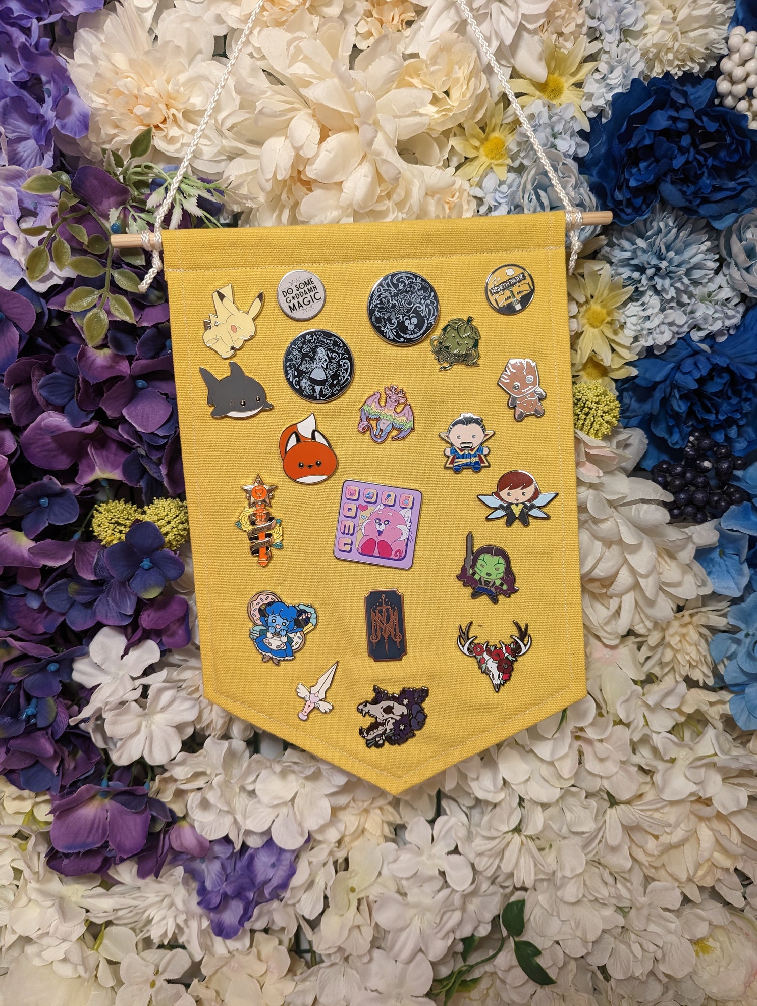 Pin Banners